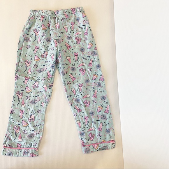 COPY - Girls size 5 pyjama bundle - Picture 11 of 11